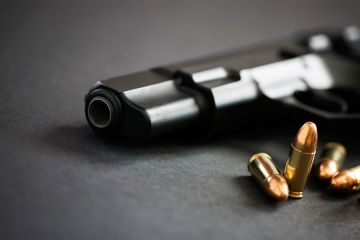 На Одещині одразу двох чоловіків змусять понести відповідальність за незаконне поводження зі зброєю На Одещині одразу двох чоловіків змусять понести відповідальність за незаконне поводження зі зброєю