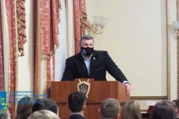 Керівник спецпрокуратури Центрального регіону провів спільну нараду щодо зміцнення законності у військових формуваннях Керівник спецпрокуратури Центрального регіону провів спільну нараду щодо зміцнення законності у військових формуваннях