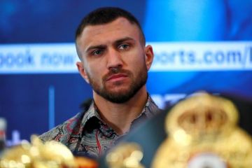 Ломаченко снова оскандалился: боксер опубликовал фото с подсанкционным митрополитом Ломаченко снова оскандалился: боксер опубликовал фото с подсанкционным митрополитом