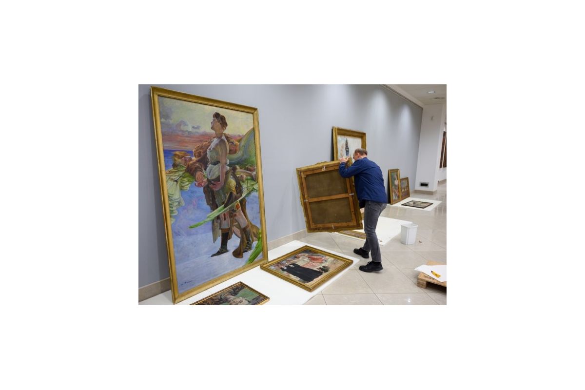 Із Галереї Бориса Возницького до Польщі евакуювали 34 твори мистецтва Із Галереї Бориса Возницького до Польщі евакуювали 34 твори мистецтва