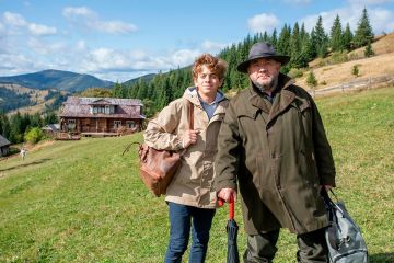 «Мій карпатський дідусь». У столиці показують фільм із Богданом Бенюком. «Мій карпатський дідусь». У столиці показують фільм із Богданом Бенюком.