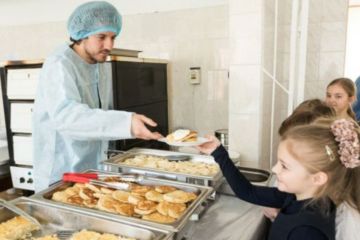 Плюси та мінуси нового шкільного меню від Євгена Клопотенка Плюси та мінуси нового шкільного меню від Євгена Клопотенка