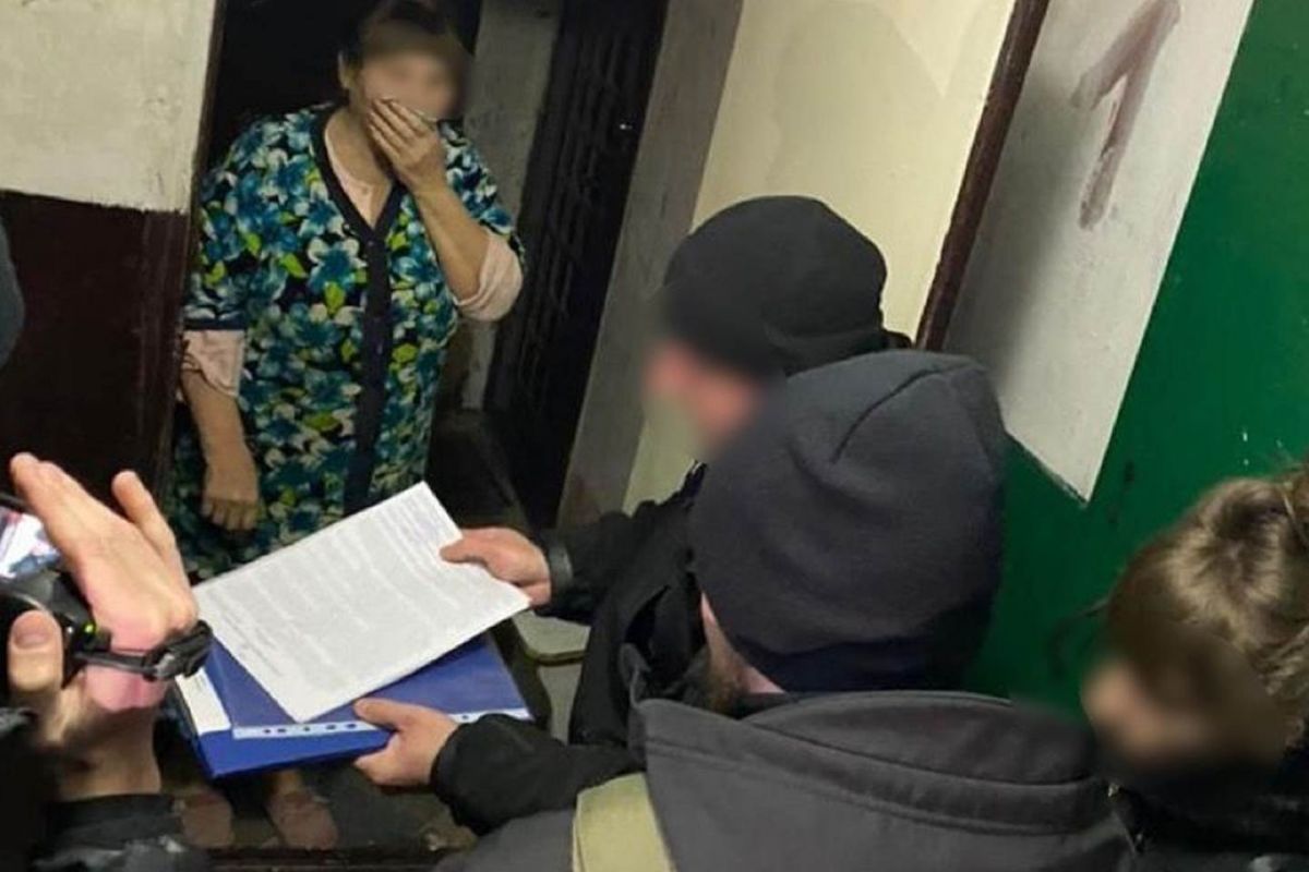 Слідкували за українськими військовими та відправляли дані через месенджер – заарештовано двох інформаторок Слідкували за українськими військовими та відправляли дані через месенджер – заарештовано двох інформаторок