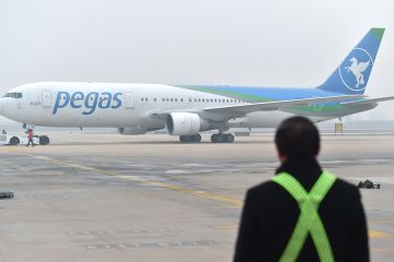 Організатори польотів у Крим ведуть успішний бізнес в Україні Організатори польотів у Крим ведуть успішний бізнес в Україні