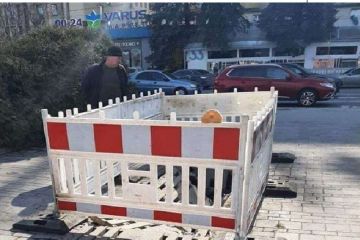 Вандалізм в Дніпрі набирає обертів! Пошкодили фонтан “Гейзери” Вандалізм в Дніпрі набирає обертів! Пошкодили фонтан “Гейзери”