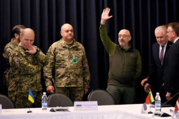 Підсумки 10-го "Рамштайну": що пообіцяли Україні і коли чекати нової техніки – деталі Підсумки 10-го "Рамштайну": що пообіцяли Україні і коли чекати нової техніки – деталі