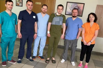 ​Російське вторгнення в Україну : 20-річному українському військовому Володимиру Гордієнку дістали кулю з серця, не зупиняючи цей важливий життєвий орган