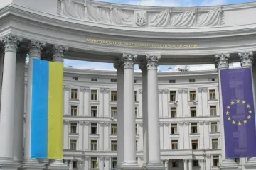 ​Російське вторгнення в Україну : Дипломатичний фронт України