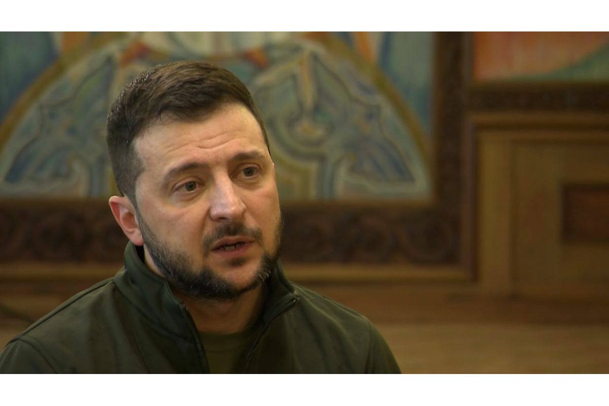 Російське вторгнення в Україну : За час війни загинули до 3000 українських військових - Володимир Зеленський Російське вторгнення в Україну : За час війни загинули до 3000 українських військових - Володимир Зеленський