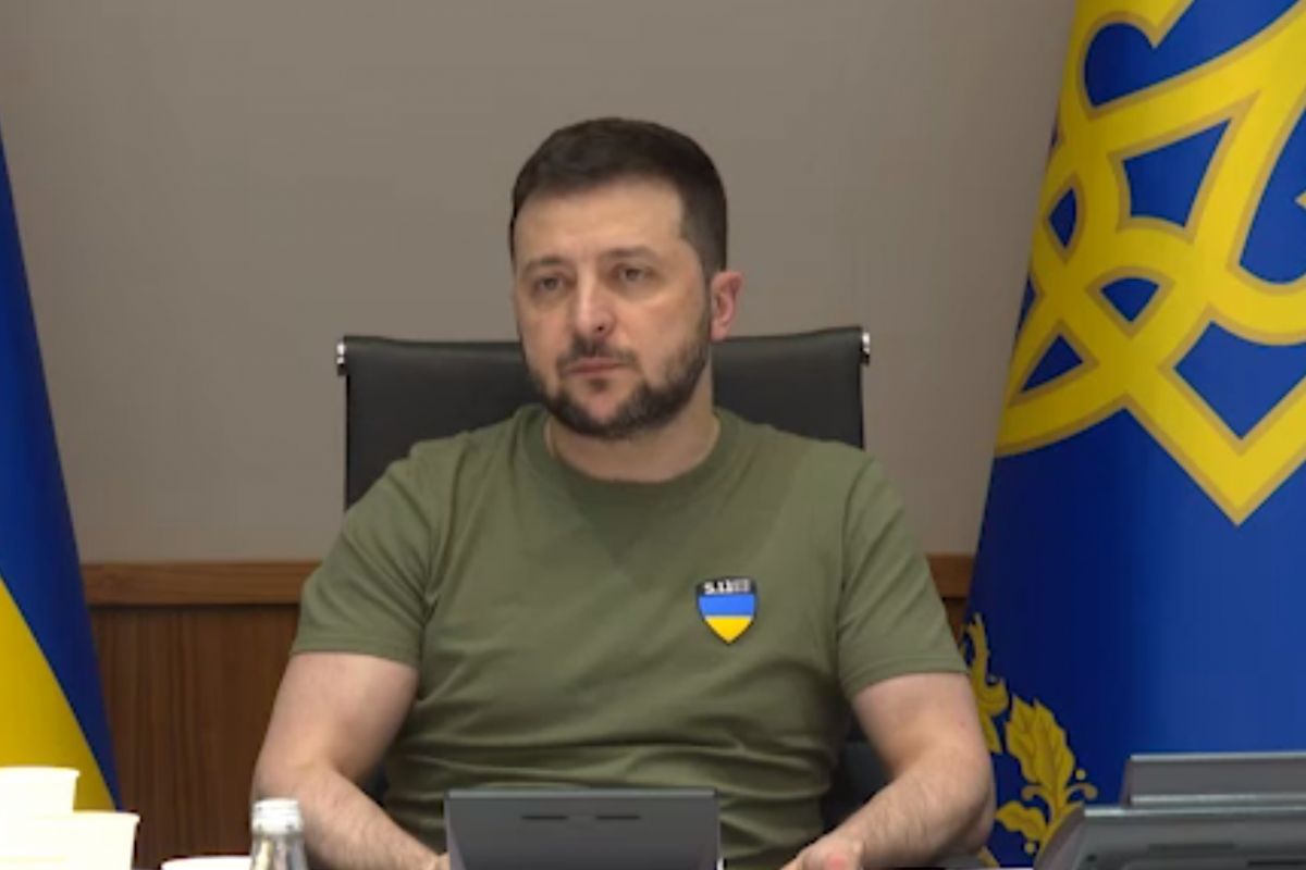 🗣 Зеленський розповів, що деякі країни під тиском власного народу розблокували постачання зброї Україні, але цей процес розтягується на 2-3 тижні 🗣 Зеленський розповів, що деякі країни під тиском власного народу розблокували постачання зброї Україні, але цей процес розтягується на 2-3 тижні