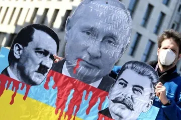 ​Російське вторгнення в Україну :  путін підписав закон про штрафи за публічне ототожнення дій СРСР та нацистської Німеччини