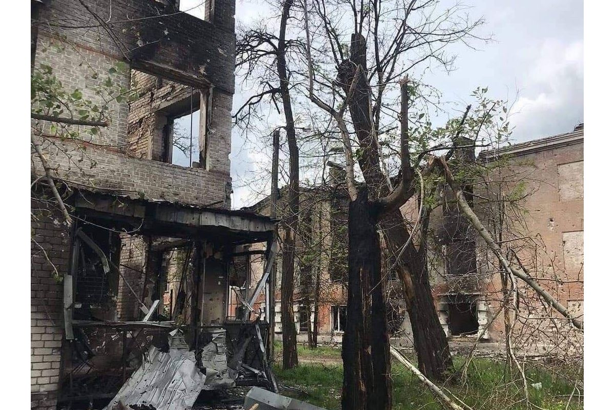 Луганщина знову під обстрілами Луганщина знову під обстрілами