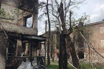 Луганщина знову під обстрілами Луганщина знову під обстрілами