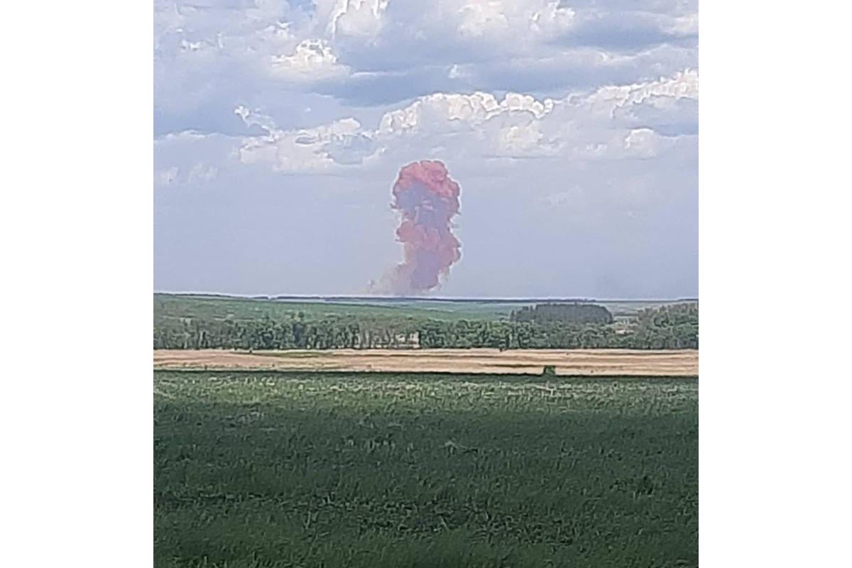 На Харківщині окупанти влучили в склад з аміачною селітрою, загрози для населення немає На Харківщині окупанти влучили в склад з аміачною селітрою, загрози для населення немає