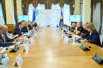 Андрій Костін зустрівся з Міністром юстиції та управління Хорватії Іваном Маленицею Андрій Костін зустрівся з Міністром юстиції та управління Хорватії Іваном Маленицею