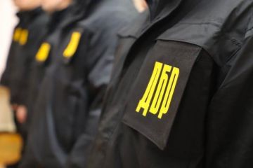 ДБР повідомило про підозру у держзраді заступнику командира 501 бригади морпіхів через якого 277 військових опинились в полоні росіян ДБР повідомило про підозру у держзраді заступнику командира 501 бригади морпіхів через якого 277 військових опинились в полоні росіян