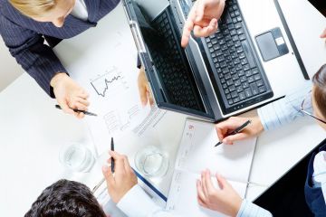 Зарплаты урежут, а офисы закроют: как в Украине изменится рынок труда  Зарплаты урежут, а офисы закроют: как в Украине изменится рынок труда