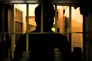 За надання хабара поліцейському, незаконне заволодіння автомобілем та крадіжку злодій понад 4 роки проведе за гратами За надання хабара поліцейському, незаконне заволодіння автомобілем та крадіжку злодій понад 4 роки проведе за гратами