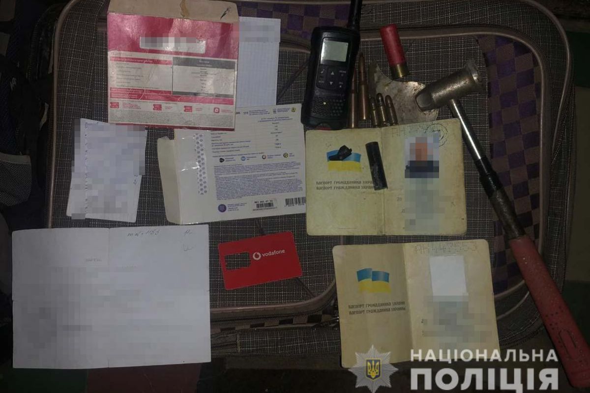 У Верхівцевому затримано вимагачів, що «вибивали» з місцевого мешканця неіснуючий борг У Верхівцевому затримано вимагачів, що «вибивали» з місцевого мешканця неіснуючий борг