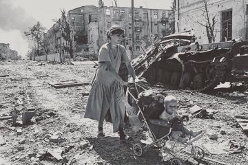 Повномасштабне вторгнення Росії в Україну триває вже понад 630 днів. Це вже довше, ніж перша російсько-чеченська війна (1994-1996). Повномасштабне вторгнення Росії в Україну триває вже понад 630 днів. Це вже довше, ніж перша російсько-чеченська війна (1994-1996).