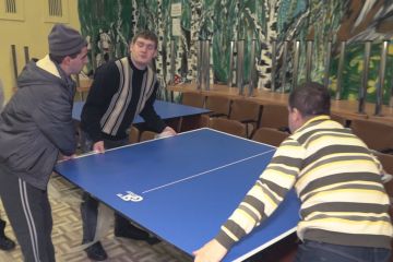 Петровський Олександр Володимирович: Тенісний стіл для вихованців Верхньодніпровського дитячого будинку-інтернату №1 Петровський Олександр Володимирович: Тенісний стіл для вихованців Верхньодніпровського дитячого будинку-інтернату №1