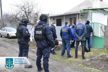 Зберігав дитячу порнографію – у Маріуполі викрито місцевого мешканця Зберігав дитячу порнографію – у Маріуполі викрито місцевого мешканця