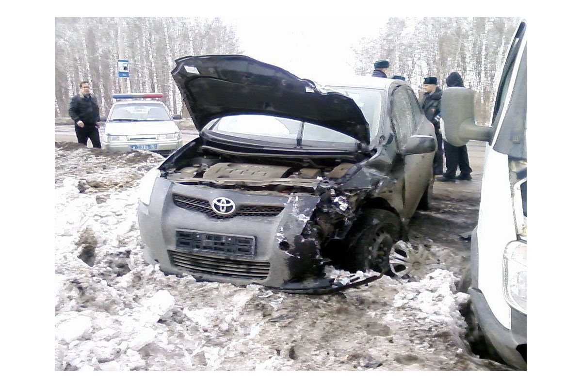 Ford VS Toyota в Дніпрі зіштовхнулись дві автівки! Ford VS Toyota в Дніпрі зіштовхнулись дві автівки!
