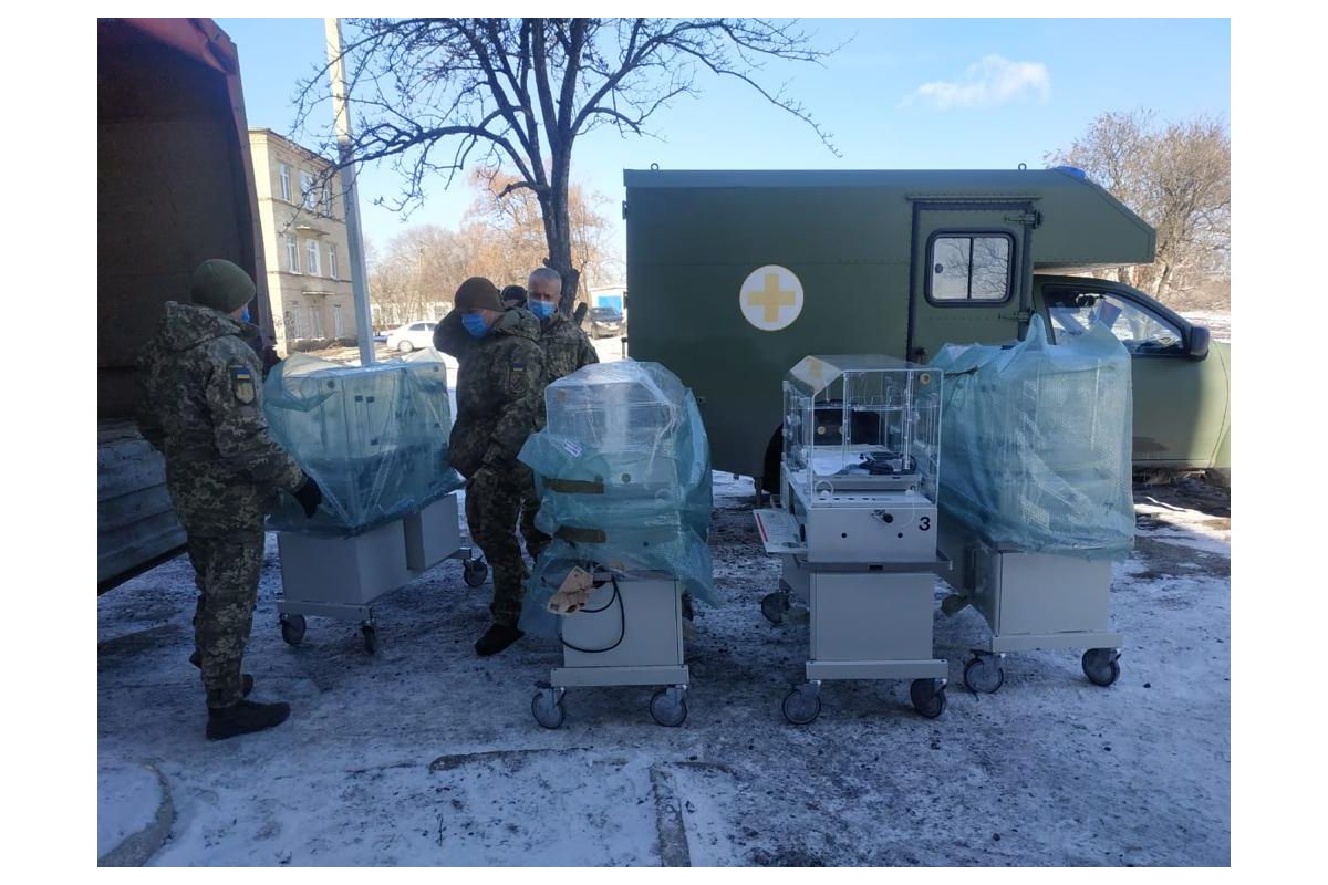 Стратегічна ініціатива "Допомога Схід": піклування про малечу Донбасу Стратегічна ініціатива "Допомога Схід": піклування про малечу Донбасу