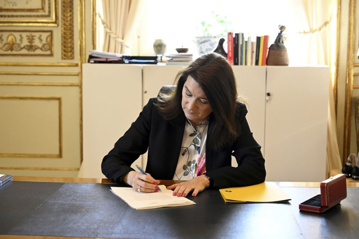 Швеція підписала заявку на членство в НАТО Швеція підписала заявку на членство в НАТО
