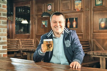 Пивовар Андрей Мацола и его "Перша приватна броварня": партнёр сына Кобзона вливает миллионы в террористические «ЛДНР» Пивовар Андрей Мацола и его "Перша приватна броварня": партнёр сына Кобзона вливает миллионы в террористические «ЛДНР»