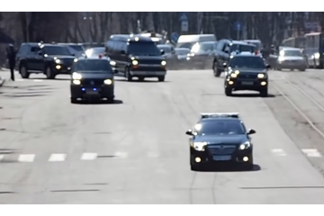 На Вінниччині скандал - через приїзд Сергія Моргунова та голови обласної ради від “Української стратегії Гройсмана” Вячеслава Соколового перекрили дороги На Вінниччині скандал - через приїзд Сергія Моргунова та голови обласної ради від “Української стратегії Гройсмана” Вячеслава Соколового перекрили дороги