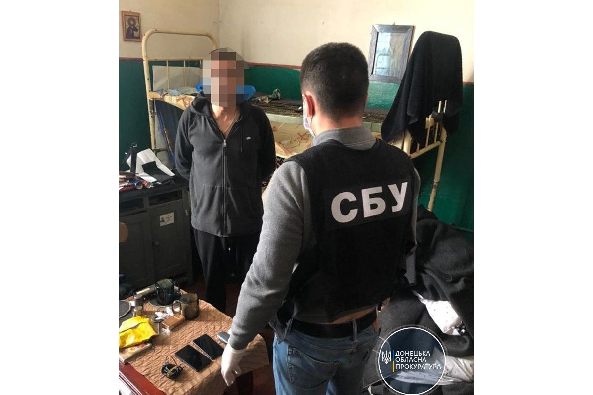 На Донеччині 5 осіб судитимуть за проведення злочинної «сходки» кримінальних авторитетів На Донеччині 5 осіб судитимуть за проведення злочинної «сходки» кримінальних авторитетів