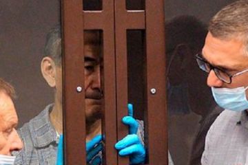 Обвиняемый в терроризме генерал-лейтенант СКР отказался признать вину Обвиняемый в терроризме генерал-лейтенант СКР отказался признать вину