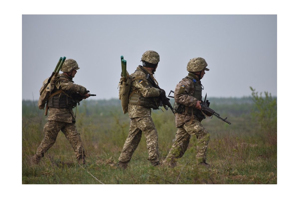 В Україні продовжили воєнний стан на 90 діб - Відповідний закон підписав Президент України. Воєнний стан та загальна мобілізація в Україні триватимуть до 15 листопада. В Україні продовжили воєнний стан на 90 діб - Відповідний закон підписав Президент України. Воєнний стан та загальна мобілізація в Україні триватимуть до 15 листопада.