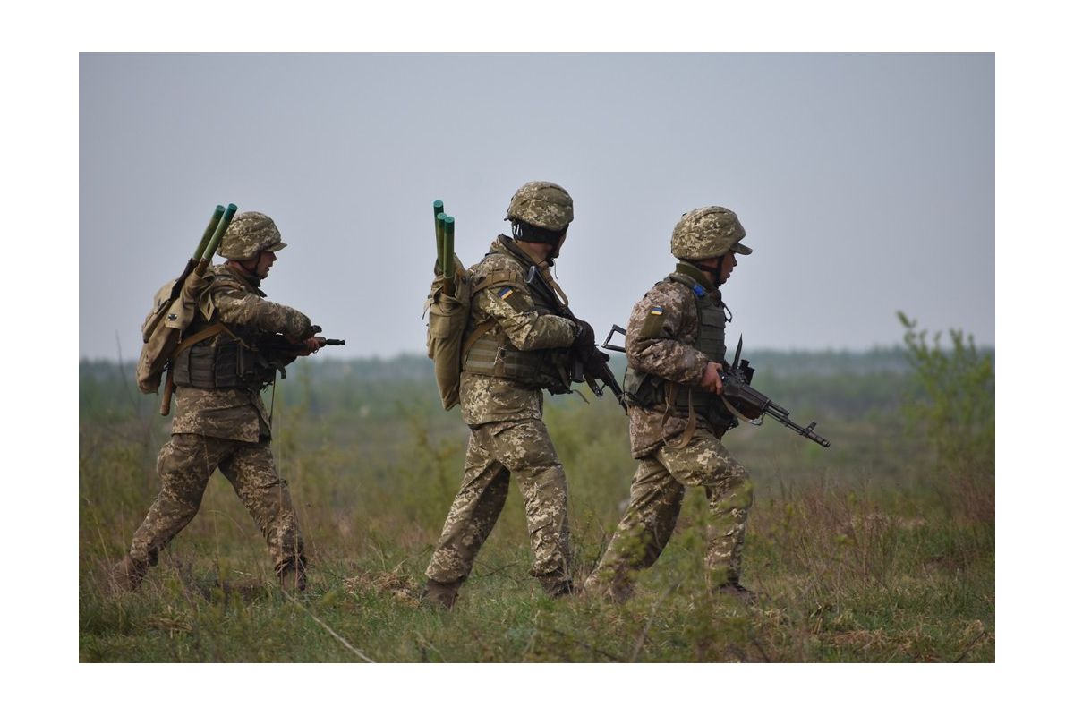 В Україні продовжили воєнний стан на 90 діб - Відповідний закон підписав Президент України. Воєнний стан та загальна мобілізація в Україні триватимуть до 15 листопада.