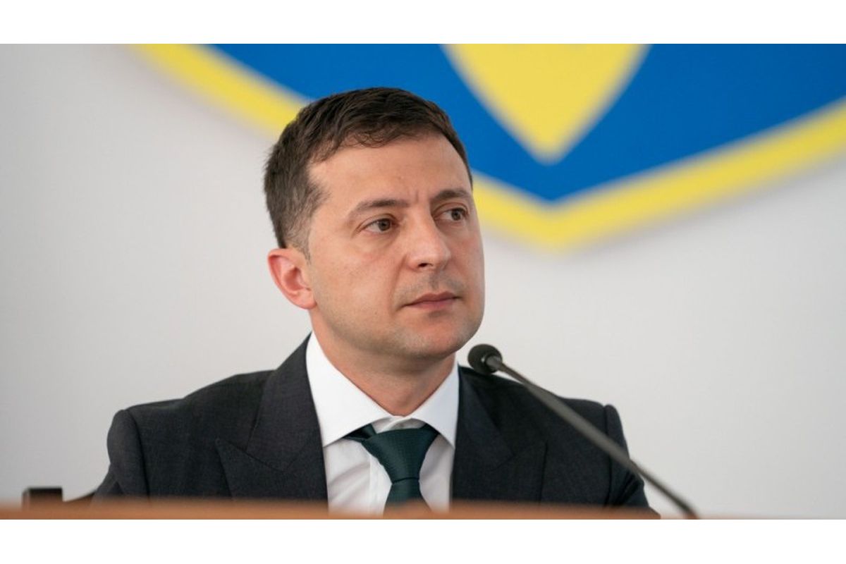 Володимир Зеленський хоче звільнити всіх полонених і визначити терміни розведення сил на Донбасі Володимир Зеленський хоче звільнити всіх полонених і визначити терміни розведення сил на Донбасі