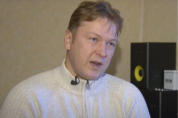 Денис Мацкевич «Мегаинвест Сервис» — «Квартиру мы у вас уже забрали. Она теперь наша. Если хотите получить ее назад, с вас 400 тысяч гривен» Денис Мацкевич «Мегаинвест Сервис» — «Квартиру мы у вас уже забрали. Она теперь наша. Если хотите получить ее назад, с вас 400 тысяч гривен»