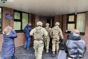 На Харківщині СБУ викрила начальника відділу податкової на систематичних хабарах На Харківщині СБУ викрила начальника відділу податкової на систематичних хабарах