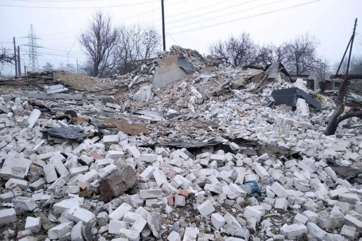 Внаслідок потрапляння 3 ракет, з будинку у Вільнянську, що на Запоріжжі, дістали тіла 6 загиблих