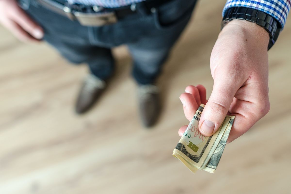 Відділ боротьби з корупцією розкрив ще одну гучну справу на 20 млрд. грн. на рік Відділ боротьби з корупцією розкрив ще одну гучну справу на 20 млрд. грн. на рік