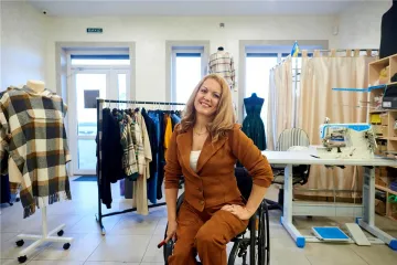 ​На Київщині створюють адаптивний одяг для людей з інвалідністю
