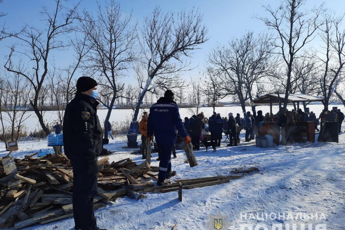 Працівники поліції активно готуються до свята Водохреща на Київщині, детальніше про свято і підготовку: Працівники поліції активно готуються до свята Водохреща на Київщині, детальніше про свято і підготовку: