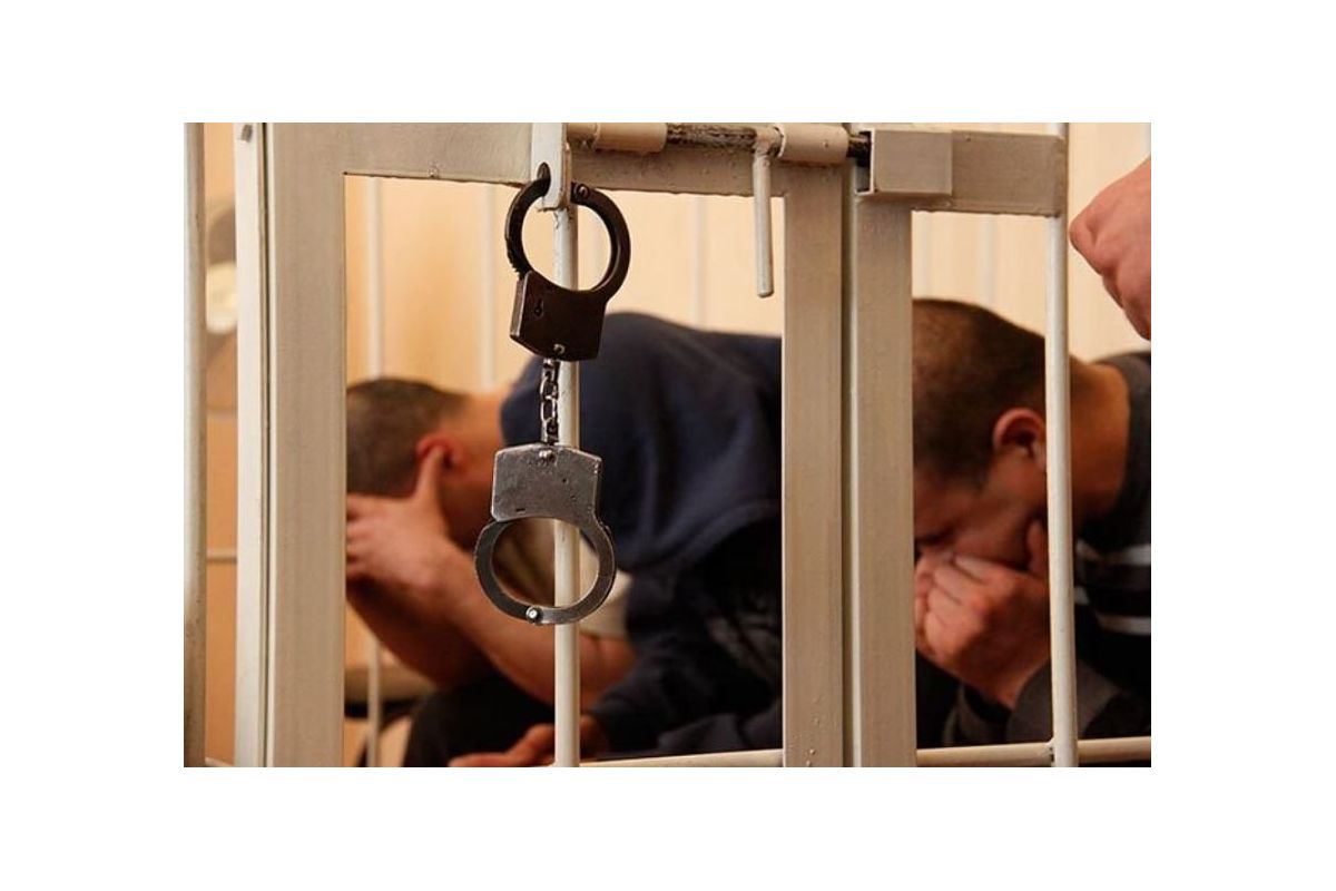 Юнак та його неповнолітній подільник постануть перед судом за озброєний напад на таксиста Юнак та його неповнолітній подільник постануть перед судом за озброєний напад на таксиста
