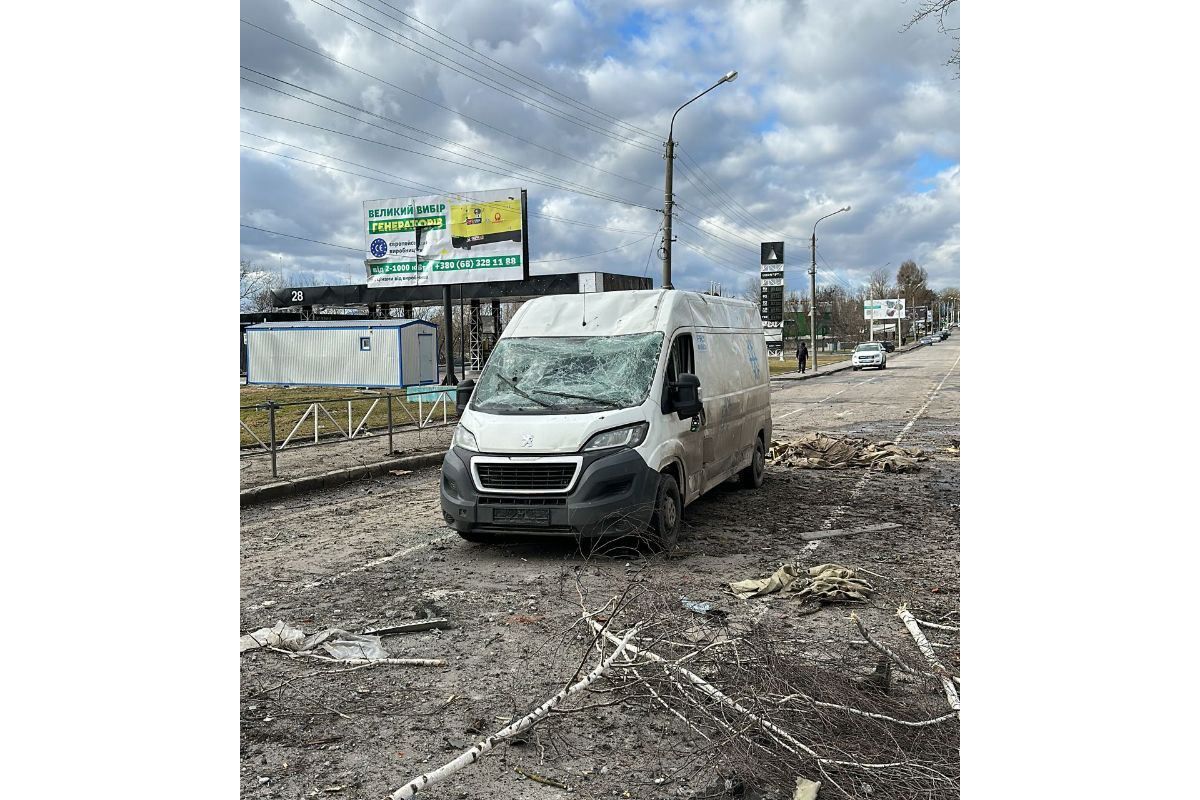 ❗️ У Хмельницькому одна з ракет потрапила у військовий об'єкт, — голова ОВА Гамалій - Також є ще одне влучення поблизу зупинки громадського транспорту.