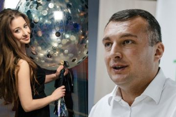 Депутат от "Слуги народа" Семинский вел любовную переписку с помощницей во время заседания Рады. ВИДЕО Депутат от "Слуги народа" Семинский вел любовную переписку с помощницей во время заседания Рады. ВИДЕО