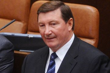 «Два сапога пара»: Сергей Шляков и Юрий Удалов - 1,5 млн. долларов за пост губернатора Ярославской области «Два сапога пара»: Сергей Шляков и Юрий Удалов - 1,5 млн. долларов за пост губернатора Ярославской области