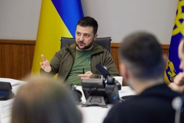 Потрібен комплексний підхід до відновлення житла в Україні з обов’язковим урахуванням потреб цивільних і військових – Володимир Зеленський Потрібен комплексний підхід до відновлення житла в Україні з обов’язковим урахуванням потреб цивільних і військових – Володимир Зеленський