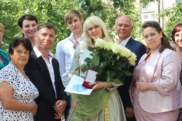 Керівник компанії «Петро Великий» Алла Ландар: Велич людини у силі її вчинків (ВІДЕО) Керівник компанії «Петро Великий» Алла Ландар: Велич людини у силі її вчинків (ВІДЕО)