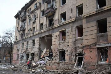 Окупанти грабують музеї та приватні колекції в Херсонській області, вкрадене вивозять в окупований Крим Окупанти грабують музеї та приватні колекції в Херсонській області, вкрадене вивозять в окупований Крим