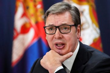 Президент Сербії Александар Вучич прийняв вірчі грамоти у нового посла України Володимира Толкача і заявив, що його країна братиме участь у відбудові міст України після війни Президент Сербії Александар Вучич прийняв вірчі грамоти у нового посла України Володимира Толкача і заявив, що його країна братиме участь у відбудові міст України після війни